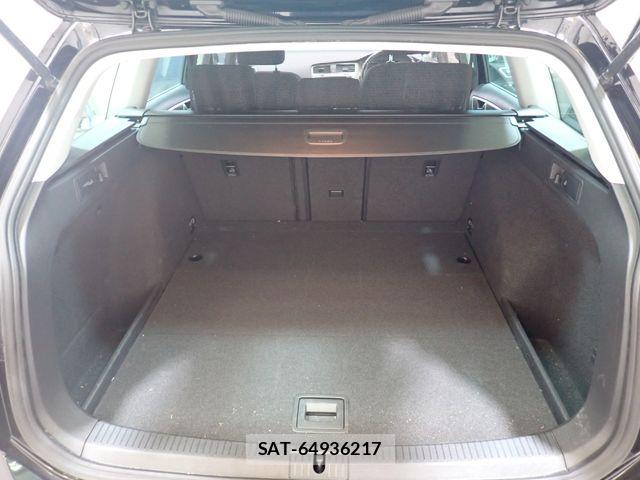VolksWagen GOLF VARIANT 2017-04 8486269-25
