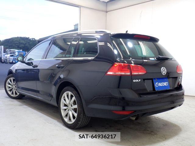 VolksWagen GOLF VARIANT 2017-04 8486269-2
