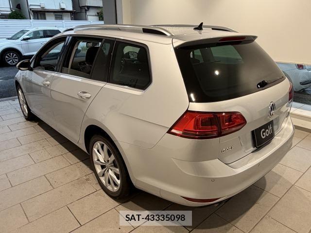 VolksWagen GOLF VARIANT 2015-03 8528212-14