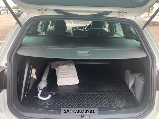 VolksWagen GOLF VARIANT 2015-12 8528213-10