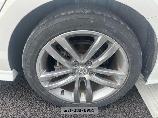 VolksWagen GOLF VARIANT 2015-12 8528213-14