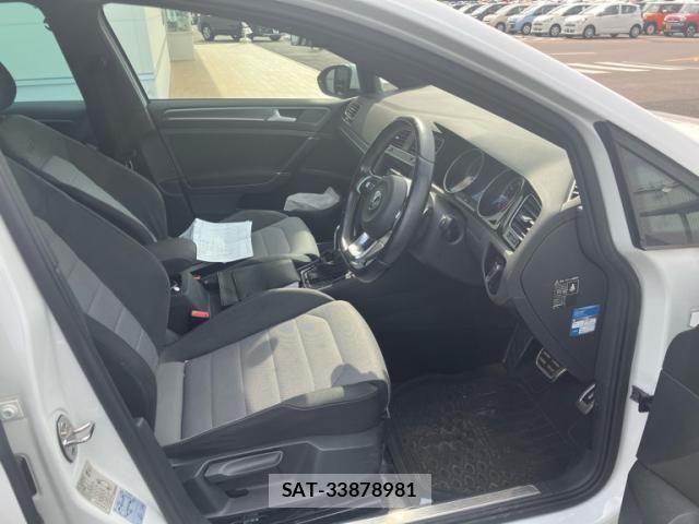 VolksWagen GOLF VARIANT 2015-12 8528213-16