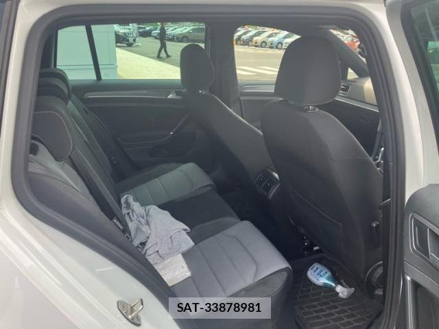 VolksWagen GOLF VARIANT 2015-12 8528213-17