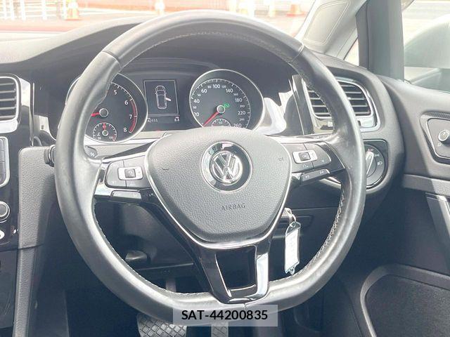 VolksWagen GOLF VARIANT 2014-03 8528216-11
