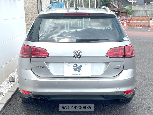 VolksWagen GOLF VARIANT 2014-03 8528216-15