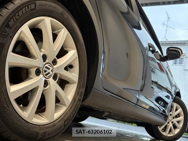 VolksWagen GOLF VARIANT 2012-07 8528217-10