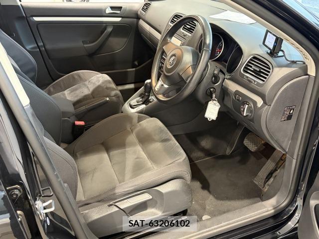 VolksWagen GOLF VARIANT 2012-07 8528217-27
