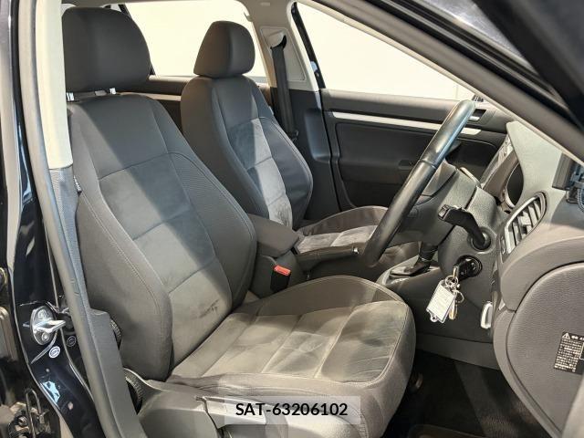 VolksWagen GOLF VARIANT 2012-07 8528217-7