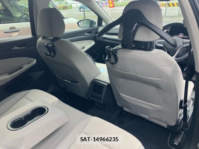 VolksWagen GOLF VARIANT 2023-03 8564096-10