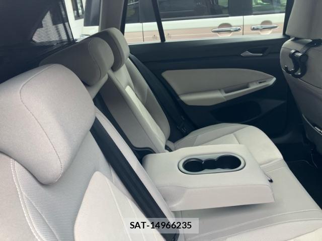 VolksWagen GOLF VARIANT 2023-03 8564096-11