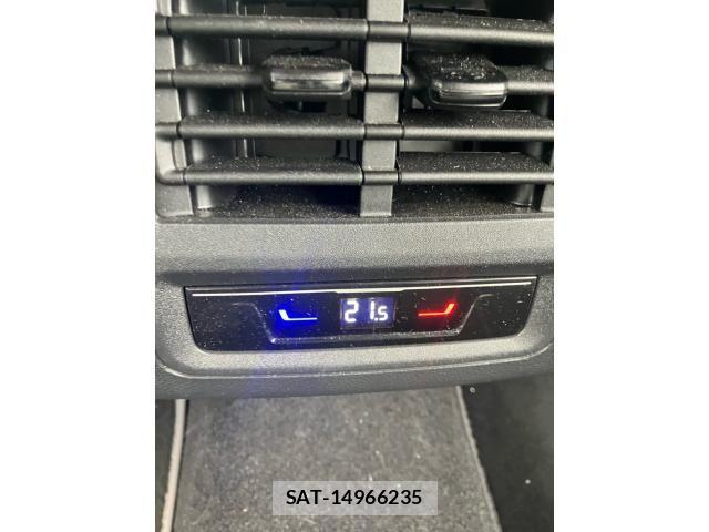VolksWagen GOLF VARIANT 2023-03 8564096-14