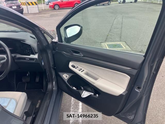 VolksWagen GOLF VARIANT 2023-03 8564096-8
