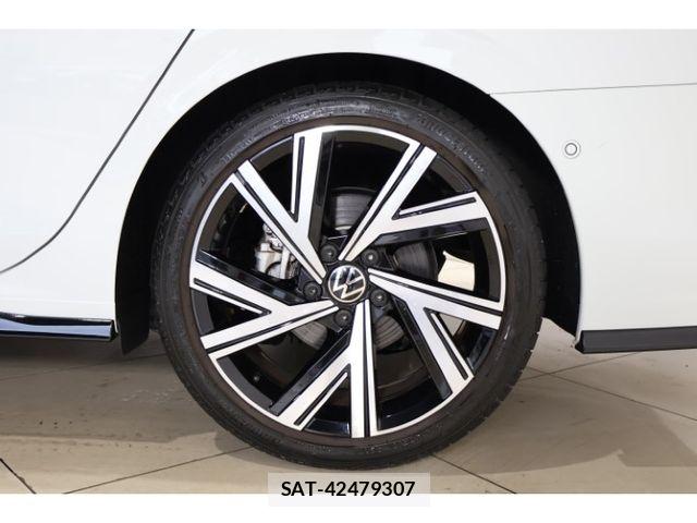 VolksWagen GOLF VARIANT 2022-08 8667143-15