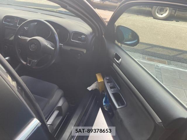 VolksWagen GOLF VARIANT 2011-11 8662412-12