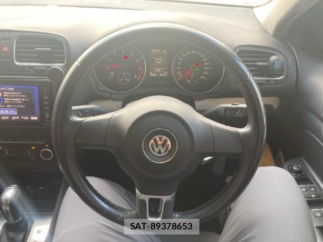 VolksWagen GOLF VARIANT 2011-11 8662412-16