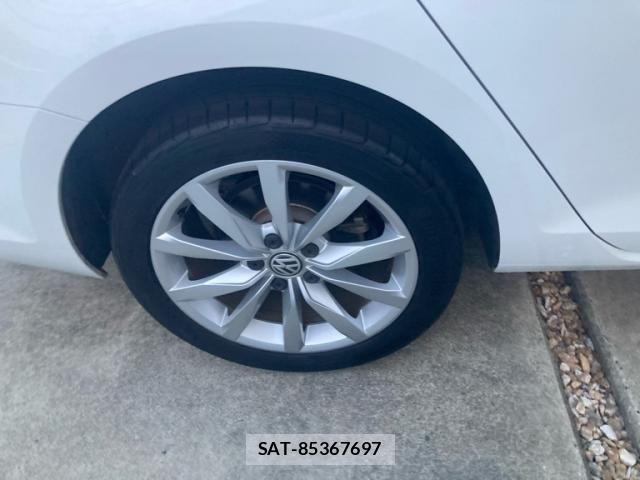 VolksWagen GOLF VARIANT 2014-03 8667147-17