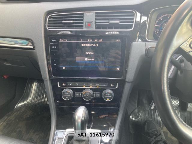 VolksWagen GOLF VARIANT 2019-08 8667146-15
