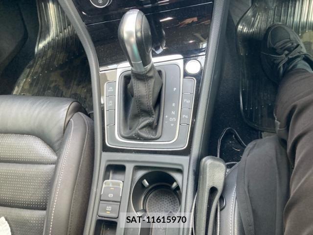 VolksWagen GOLF VARIANT 2019-08 8667146-16