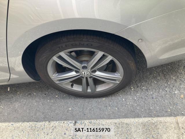 VolksWagen GOLF VARIANT 2019-08 8667146-5