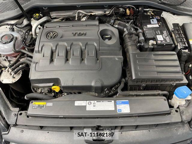 VolksWagen GOLF VARIANT 2019-08 8667144-18