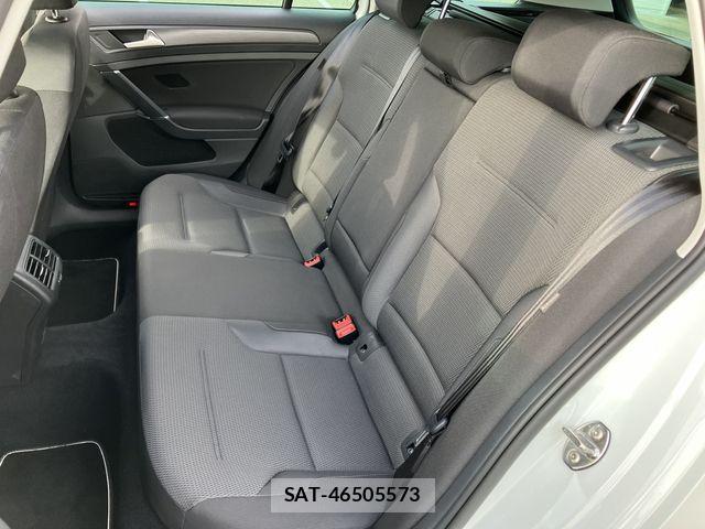 VolksWagen GOLF VARIANT 2019-07 8686930-14