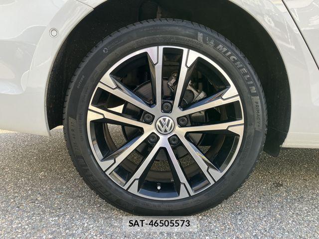 VolksWagen GOLF VARIANT 2019-07 8686930-27