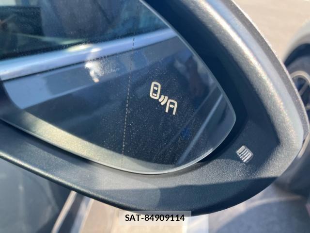 VolksWagen GOLF VARIANT 2018-04 8746857-9