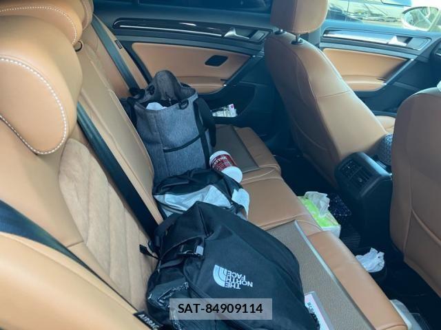 VolksWagen GOLF VARIANT 2018-04 8746857-10
