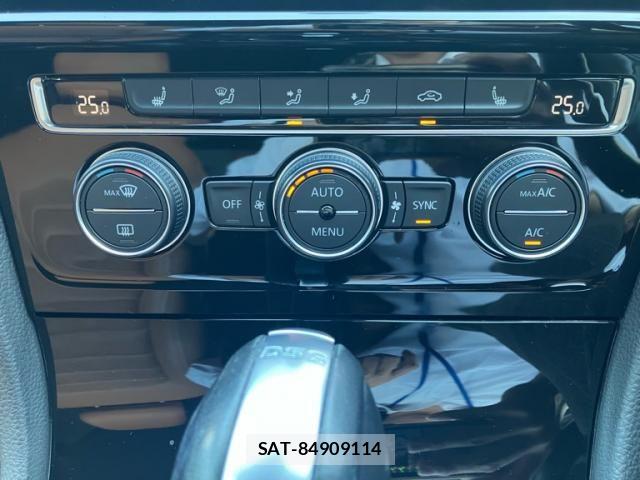 VolksWagen GOLF VARIANT 2018-04 8746857-17