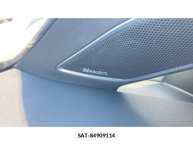 VolksWagen GOLF VARIANT 2018-04 8746857-23