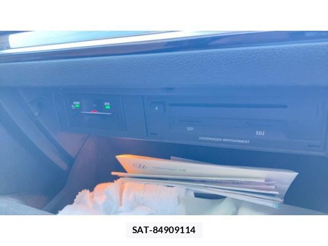 VolksWagen GOLF VARIANT 2018-04 8746857-24