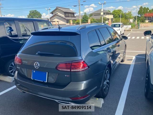 VolksWagen GOLF VARIANT 2018-04 8746857-3