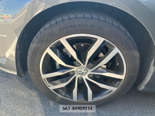 VolksWagen GOLF VARIANT 2018-04 8746857-5