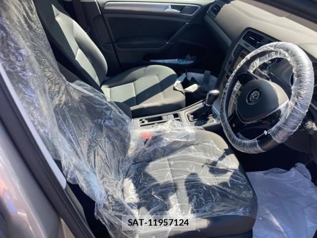 VolksWagen GOLF VARIANT 2015-09 8746861-18