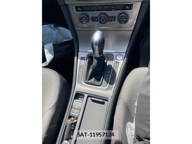 VolksWagen GOLF VARIANT 2015-09 8746861-23
