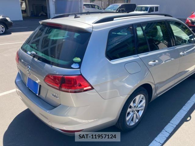 VolksWagen GOLF VARIANT 2015-09 8746861-4