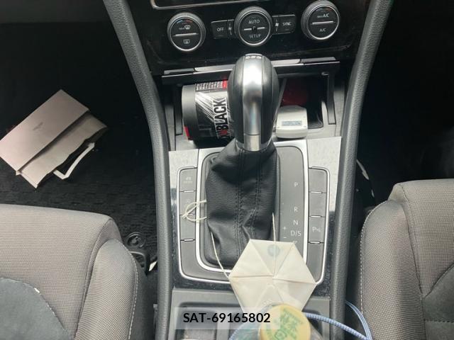 VolksWagen GOLF VARIANT 2014-02 8746860-22