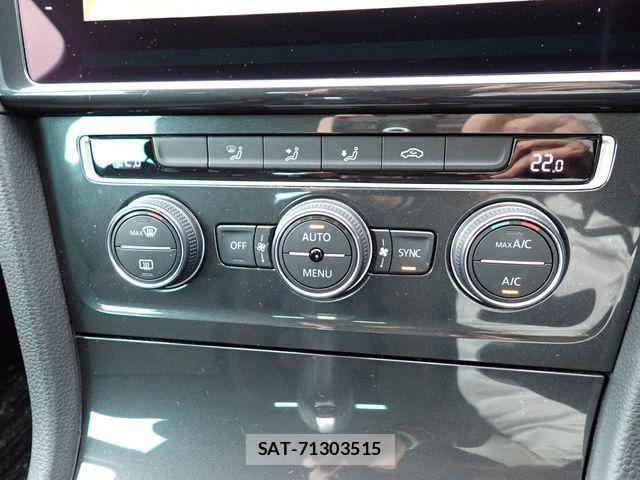 VolksWagen GOLF VARIANT 2019-12 8746856-16