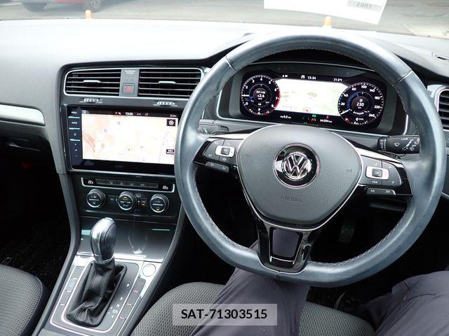 VolksWagen GOLF VARIANT 2019-12 8746856-17