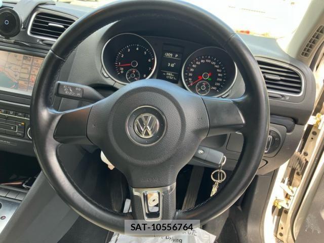 VolksWagen GOLF VARIANT 2011-09 8746862-14