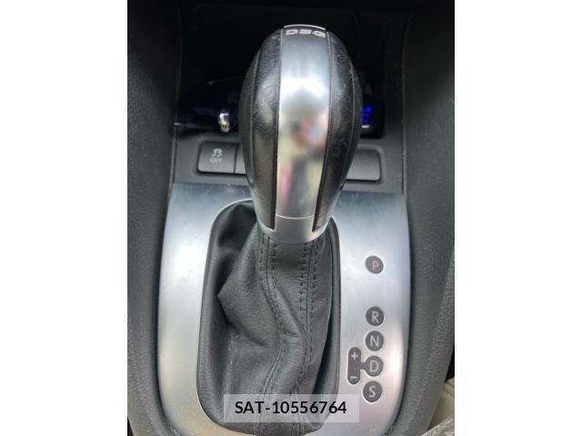 VolksWagen GOLF VARIANT 2011-09 8746862-20