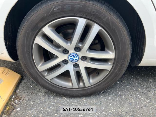 VolksWagen GOLF VARIANT 2011-09 8746862-6