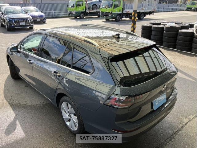 VolksWagen GOLF VARIANT 2025-10 8746855-7