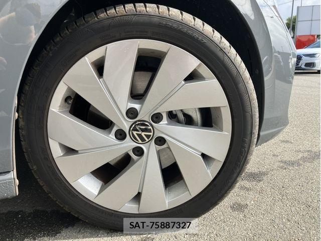 VolksWagen GOLF VARIANT 2025-10 8746855-8
