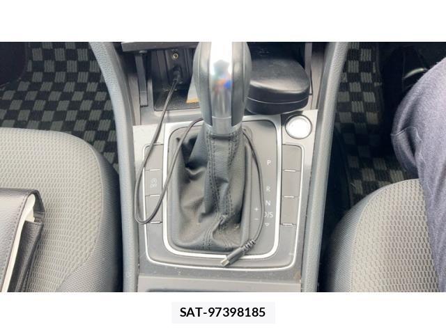 VolksWagen GOLF VARIANT 2018-09 8746859-20