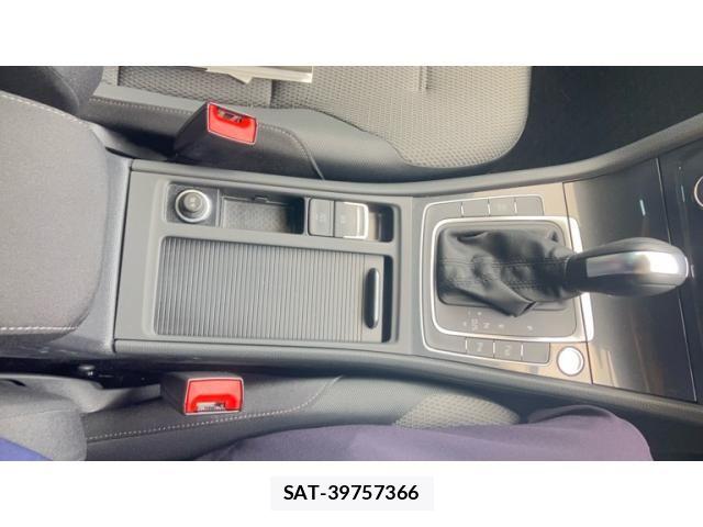 VolksWagen GOLF VARIANT 2020-09 8782630-14