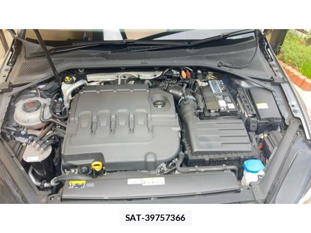 VolksWagen GOLF VARIANT 2020-09 8782630-26