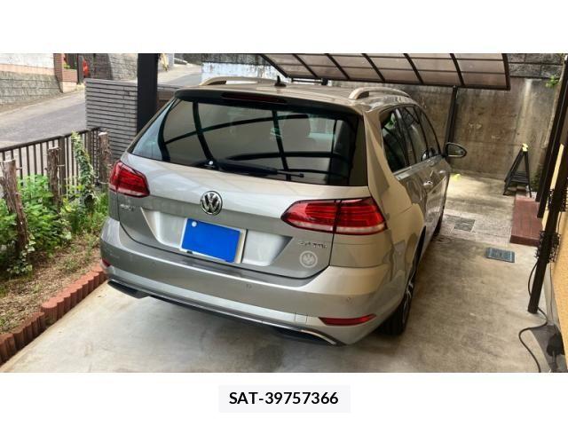 VolksWagen GOLF VARIANT 2020-09 8782630-5