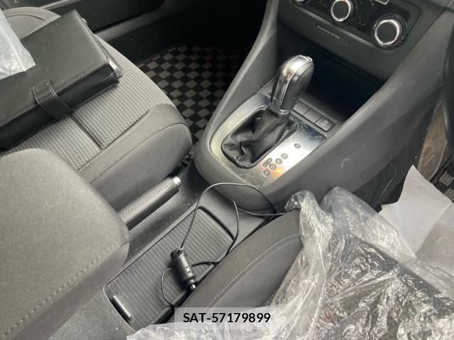 VolksWagen GOLF VARIANT 2012-08 8782631-8