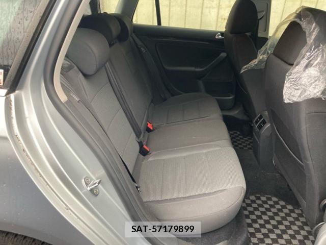 VolksWagen GOLF VARIANT 2012-08 8782631-15